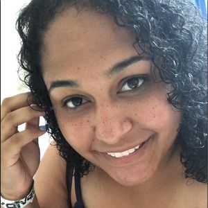 Meet your Posher, Brianna